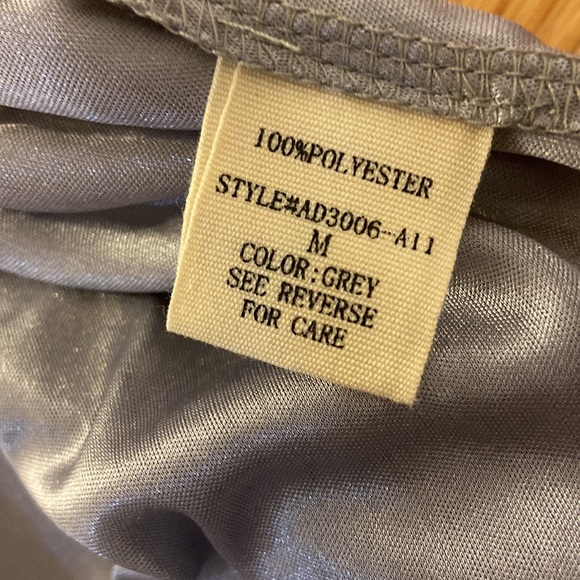 Dress - Picture 7 of 8